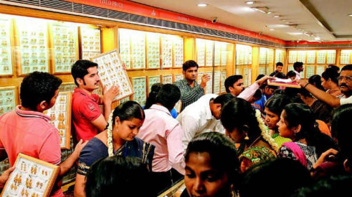 Indians shun gold buys during Akshaya Tritiya as prices, drought sting